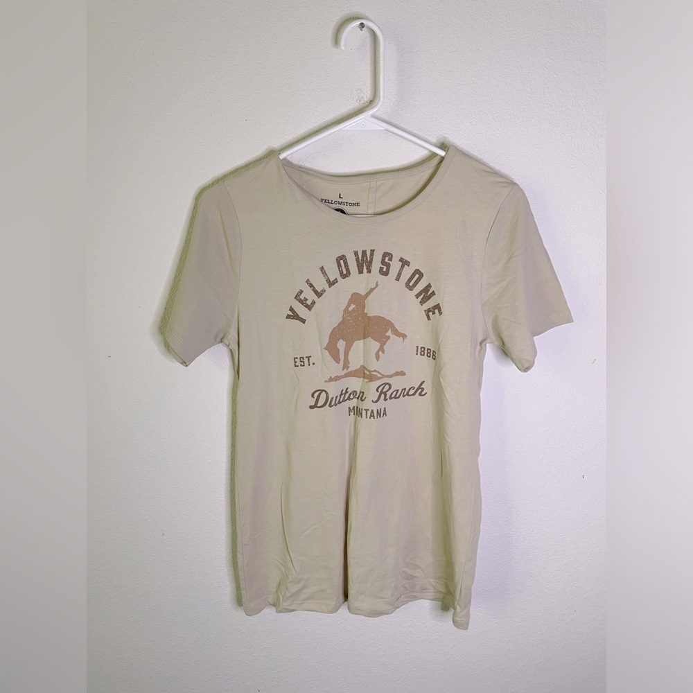 Women’s Yellowstone T-shirt